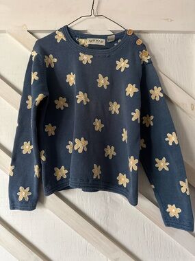 Orvis Blue Daisy Knit sweater